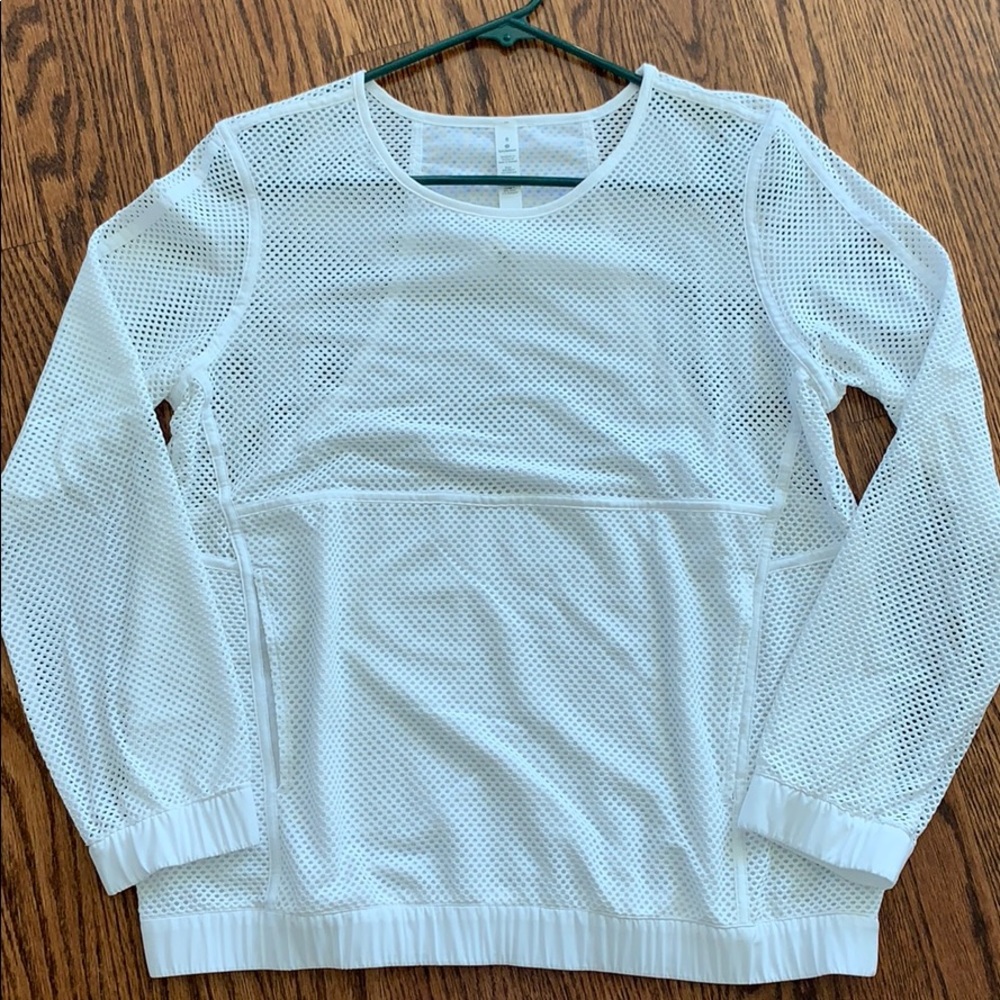 Lululemon Mesh Pop Over top